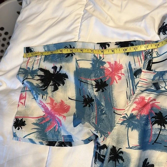 Men’s Never worn Hawaii style shirt size 3x - Picture 11 of 11